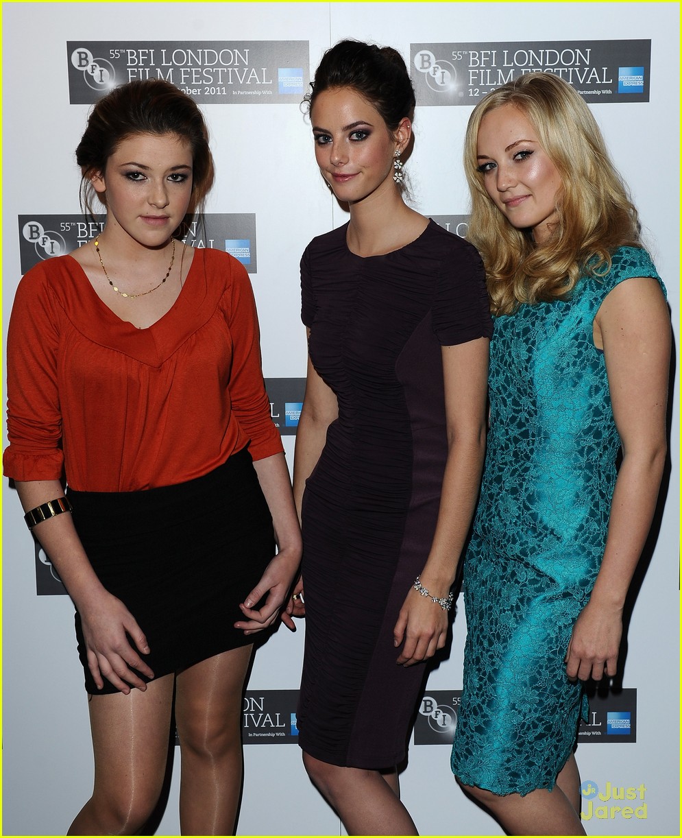 Kaya Scodelario: &lsquo;Wuthering Heights&rsquo; London Premiere! | Photo 443817