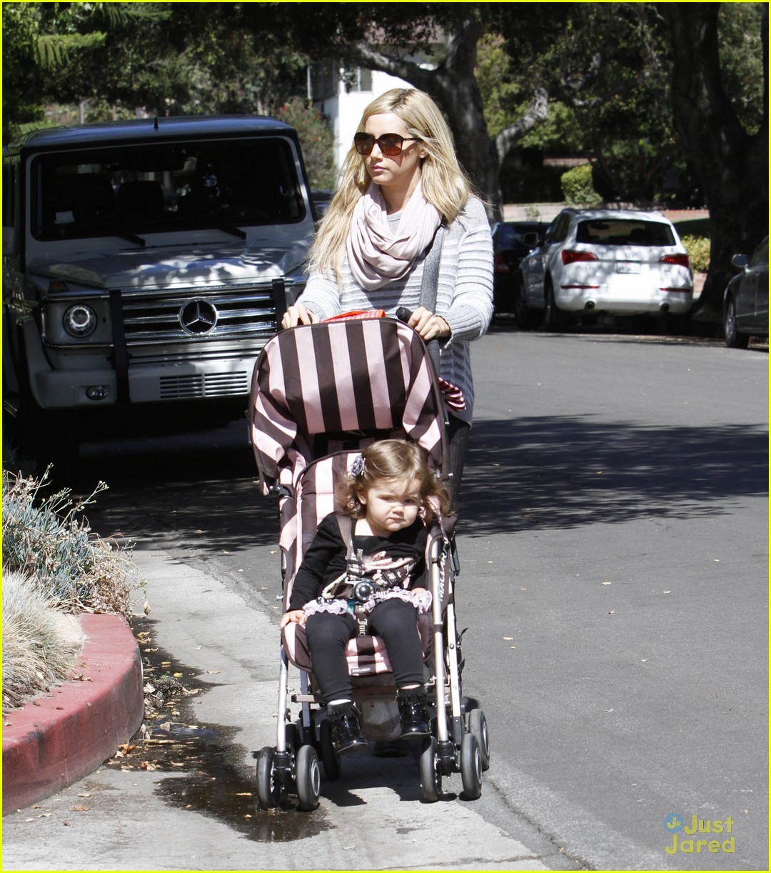 Ashley Tisdale Out and About with Her Niece Mikayla in Toluca Lake