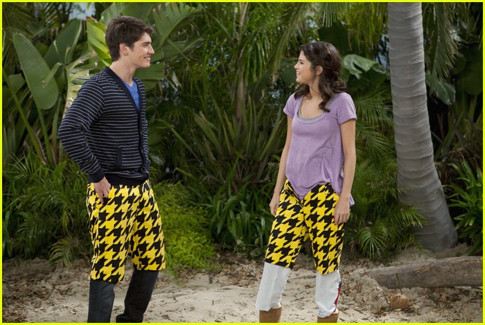 selena gregg checked pants 03