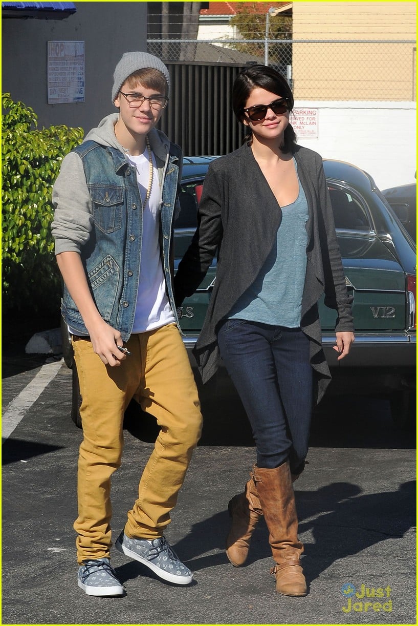 Selena Gomez & Justin Bieber: IHOP Breakfast! | Photo 449145 - Photo ...