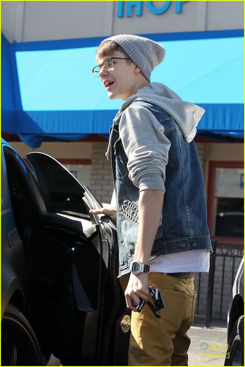 Selena Gomez & Justin Bieber: IHOP Breakfast! | Photo 449153 - Photo