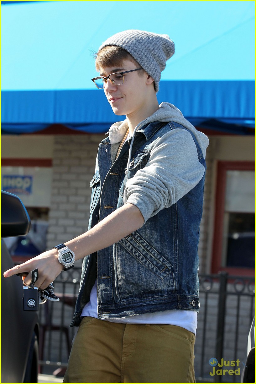 Selena Gomez & Justin Bieber: IHOP Breakfast! | Photo 449154 - Photo