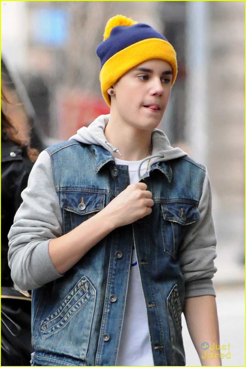 Full Sized Photo of justin bieber morning show 03 | Justin Bieber ...