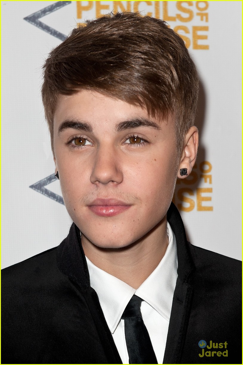 Full Sized Photo of justin bieber promises gala 12 Justin Bieber