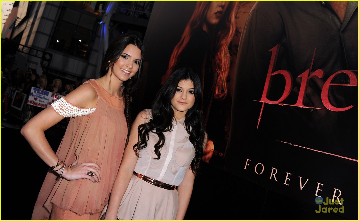 Kendall And Kylie Jenner Breaking Dawn Premiere Pair Photo 447765