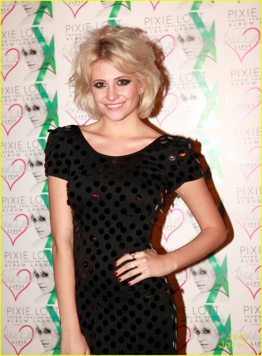 Pixie Lott: 'Young Foolish Happy' Album Launch Party! | Photo 445161