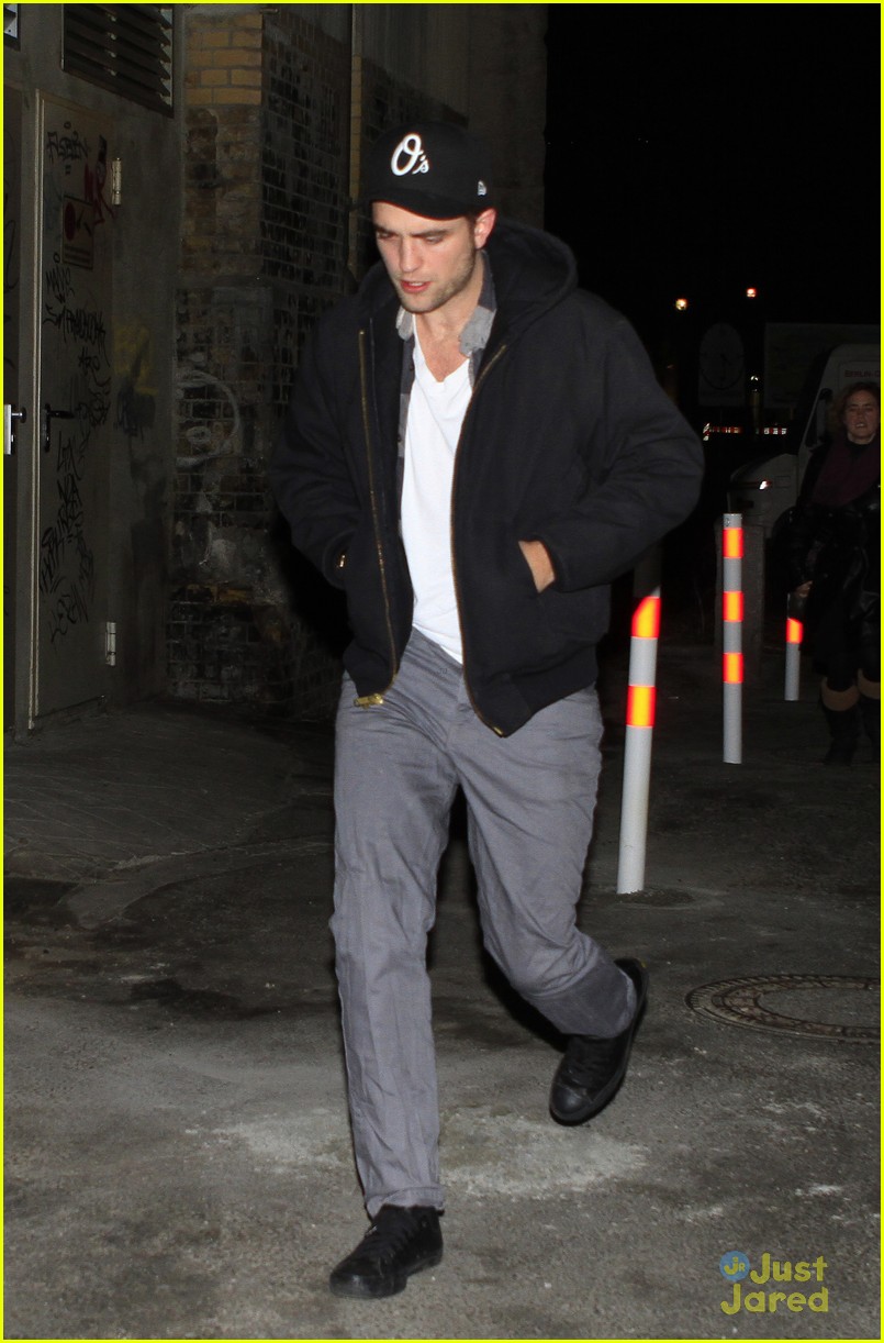 Robert Pattinson: Bite To Eat at Bocca di Bacco | Photo 448744 - Photo ...