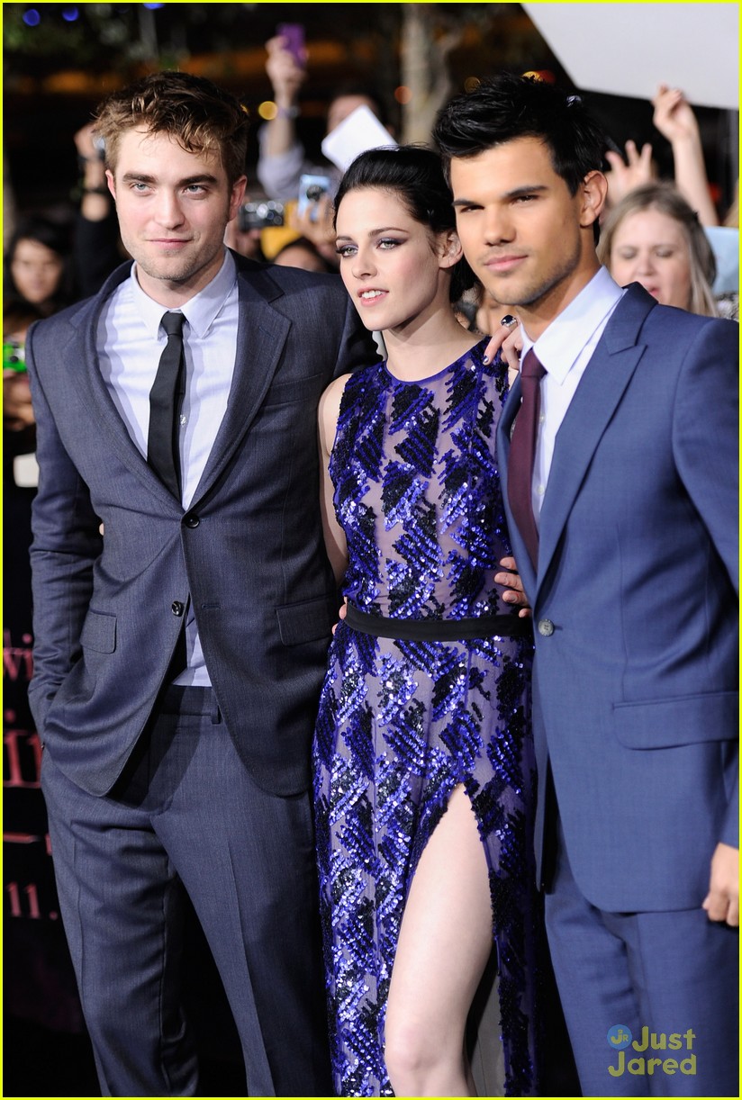 Taylor Lautner 'Breaking Dawn' Premiere! Photo 447554 Photo