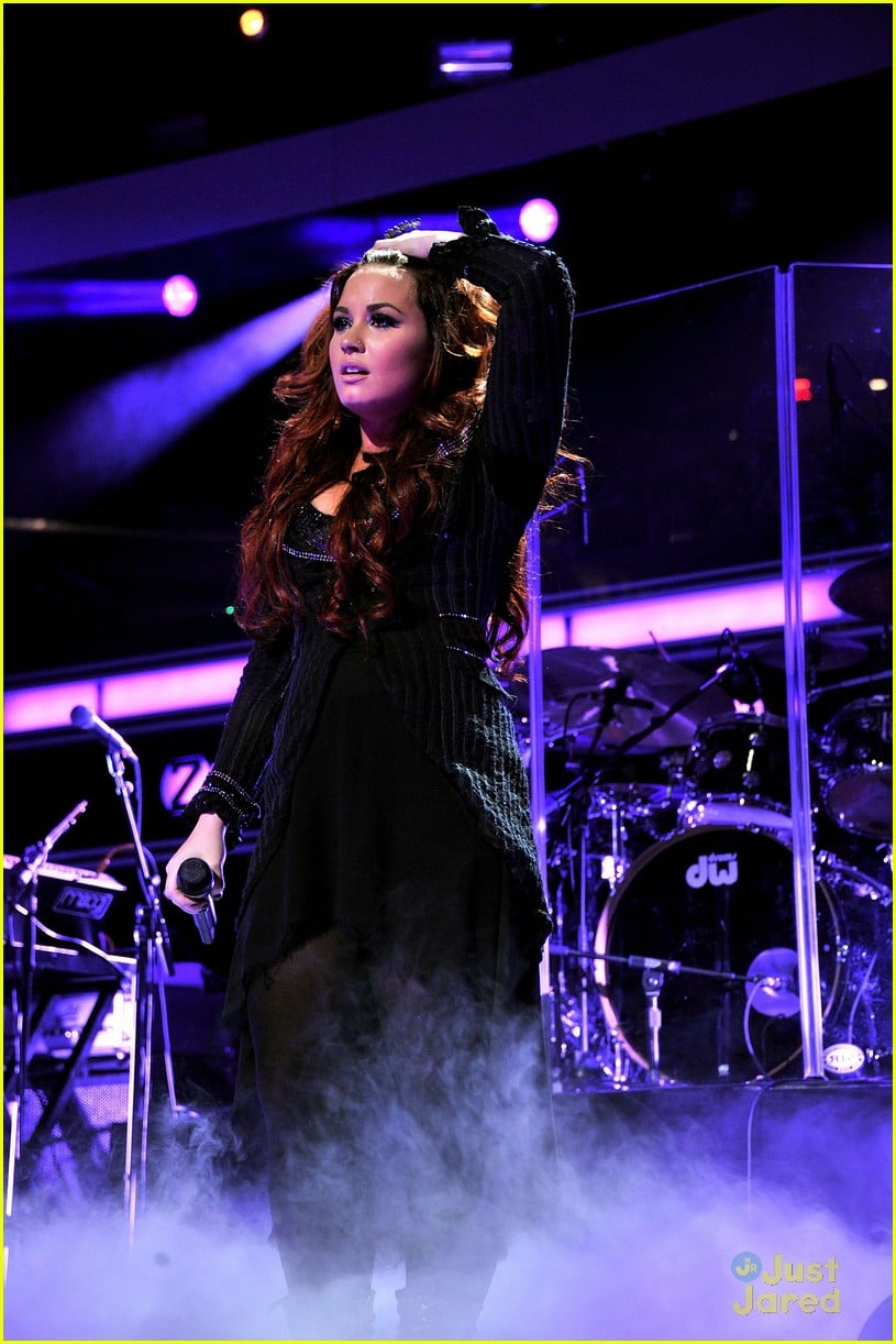 Demi Lovato Z100 Jingle Ball Performer! Photo 451617 Photo Gallery