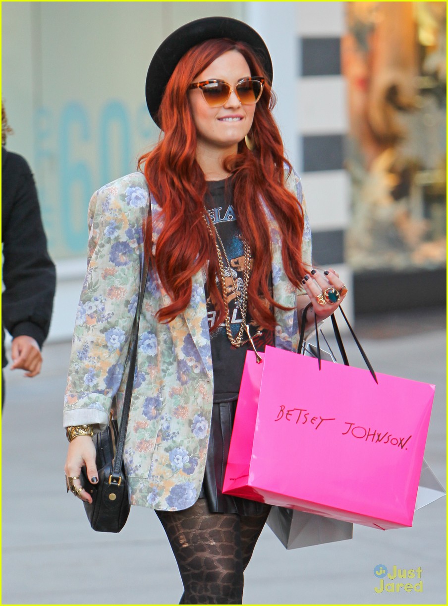 Demi Lovato: Century City Shopper | Photo 452188 - Photo Gallery | Just