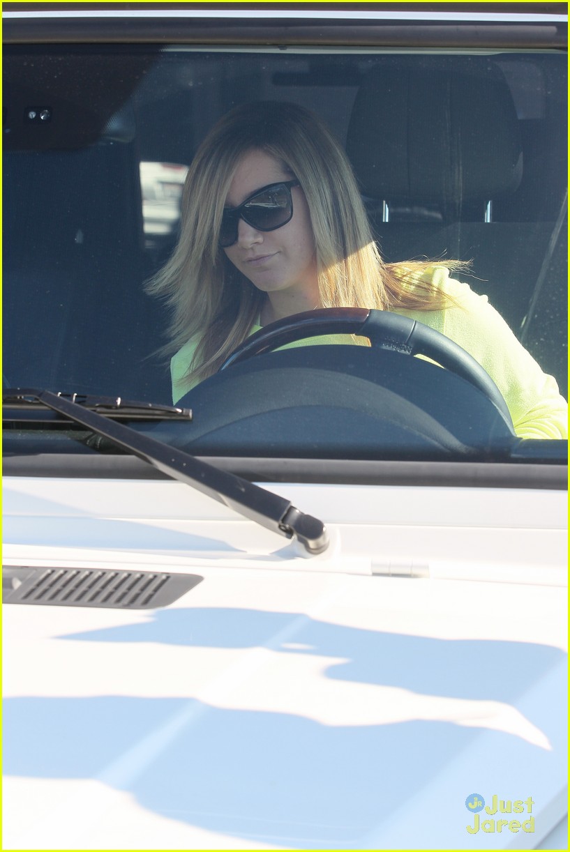 Ashley Tisdale Darkens Her Hair | Photo 452133 - Photo Gallery | Just ...