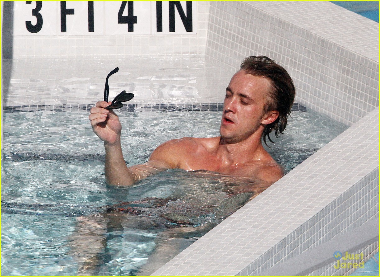 Tom Felton And Jade Olivia Pair By The Pool Photo 453551 Photo Gallery Just Jared Jr