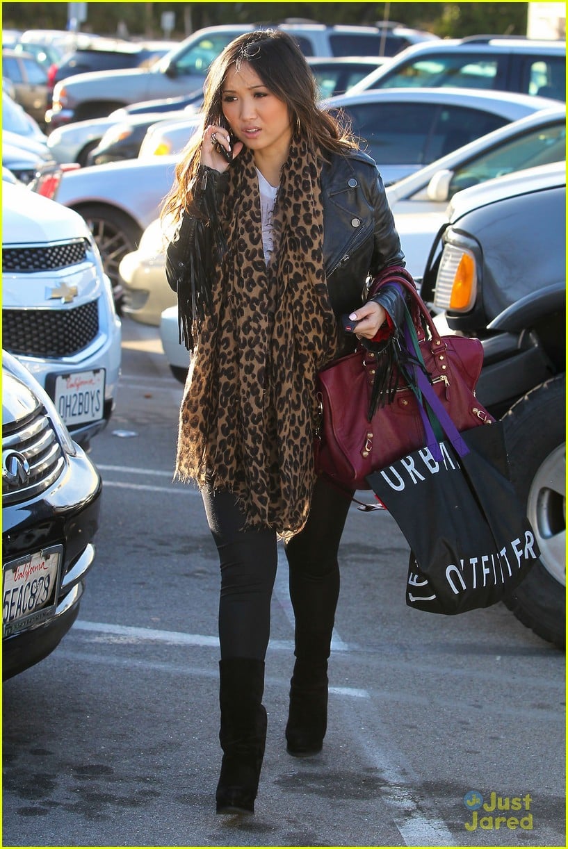 Brenda Song: Urban Outfitters Shopper | Photo 456700 - Photo Gallery ...