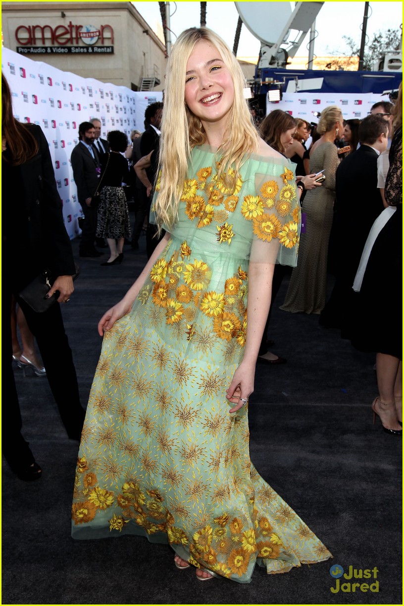 Elle Fanning Critics Choice Awards 2012 Photo 455202 Photo Gallery Just Jared Jr