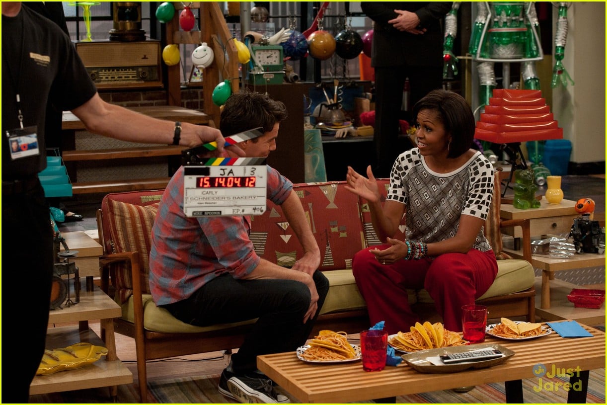 Jerry Trainor Meets The First Lady -- More Stills! | Photo 454603 ...