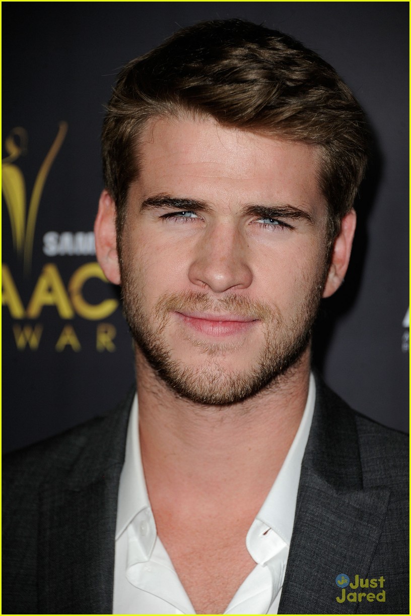 Liam Hemsworth: Australian Academy Awards 2012 