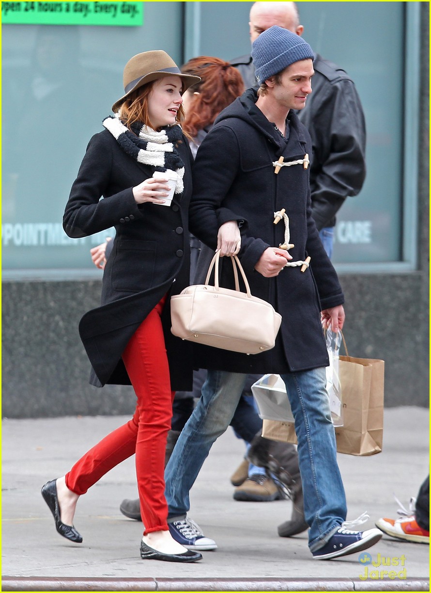 Emma Stone & Andrew Garfield: Sunday Sweethearts | Photo 454327 - Photo ...