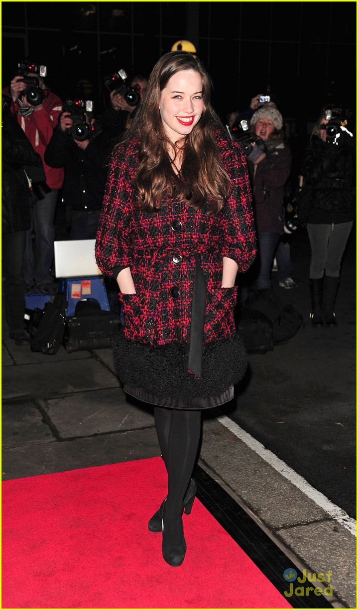 Anna Popplewell Freddie Highmore Evacuated From Evening Standard Film Awards Photo 458769 Anna Popplewell Freddie Highmore Pictures Just Jared Jr