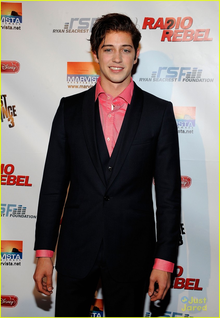 Debby Ryan: Chris Galya's Princess on 'Jessie' | Photo 460807 - Photo