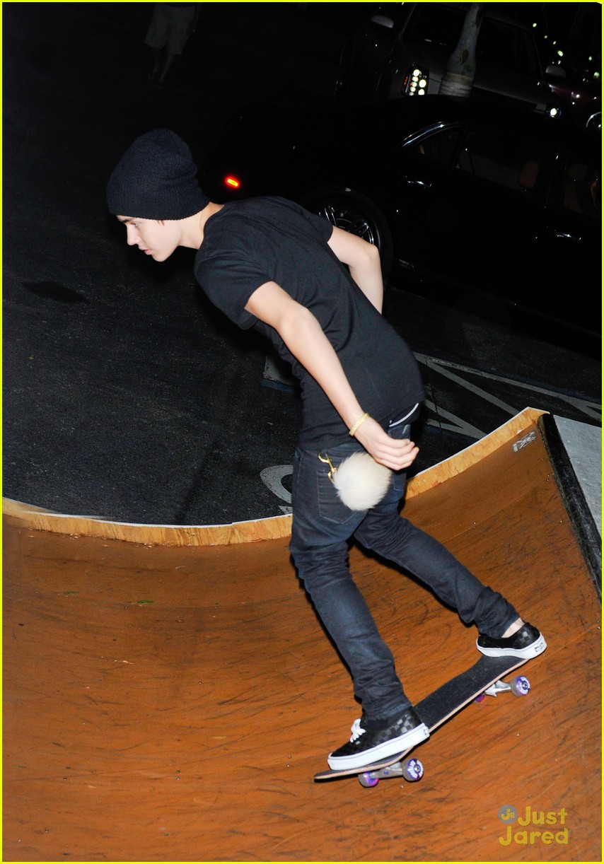 Justin Bieber Unboxes His $68,000 Skateboard