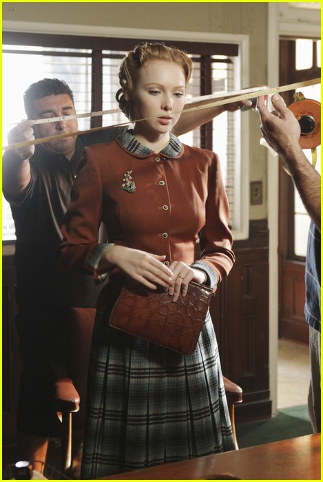 Full Sized Photo of molly quinn 50s castle 03 | Molly Quinn is a 'Blue ...