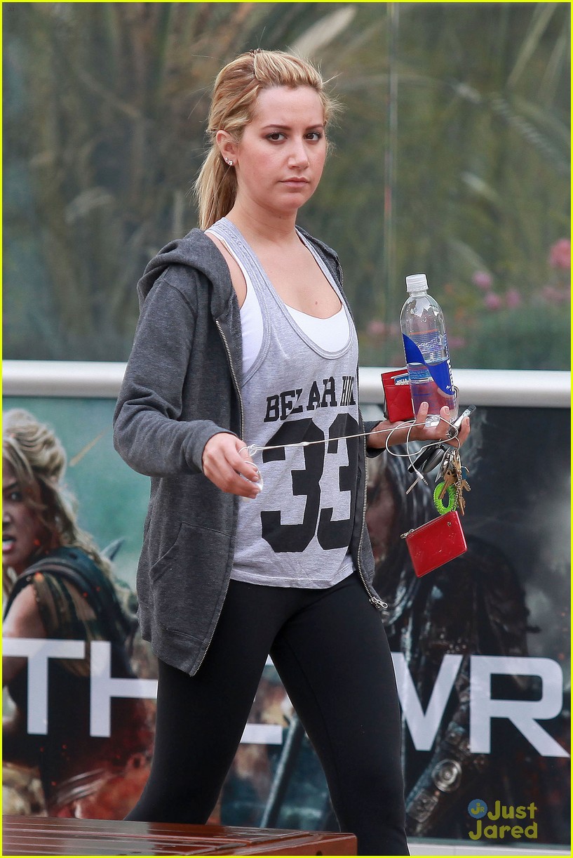 Ashley Tisdale: New CBS Comedy Pilot! | Photo 460917 - Photo Gallery ...
