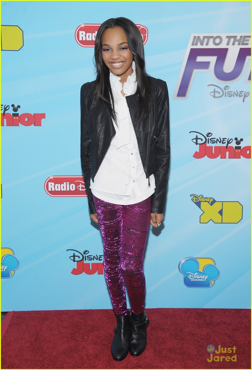 Чайна энн. Чайна Энн МАККЛЕЙН. Энн МАККЛЕЙН С женой. China Anne MCCLAIN Disney.