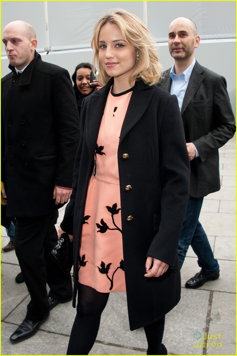 Full Sized Photo of dianna agron louis vuitton 03 | Dianna Agron: Louis