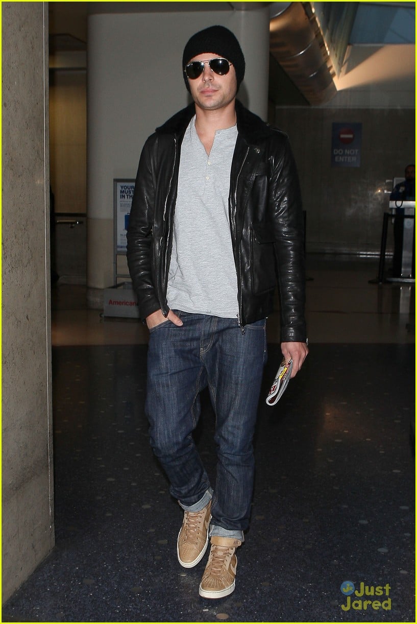 Zac Efron: 'Lorax' Debuts at Number One! | Photo 462561 - Photo Gallery ...