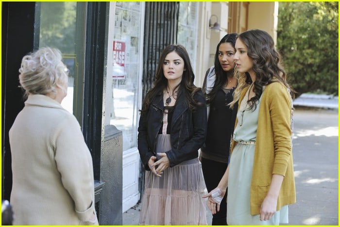 Pretty Little Liars: 'If These Dolls Could Talk...' | Photo 463198 ...