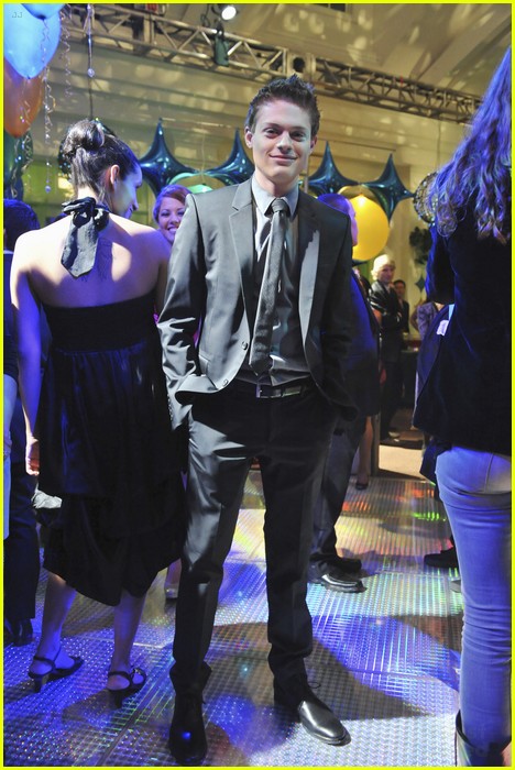 vanessa sean sab prom 11