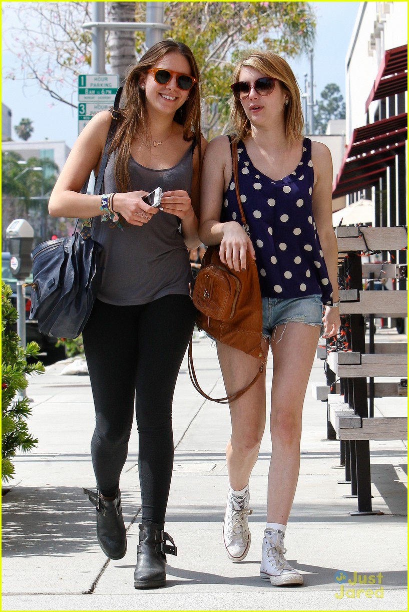 Emma Roberts: Pretty in Polka Dots | Photo 469296 - Photo Gallery