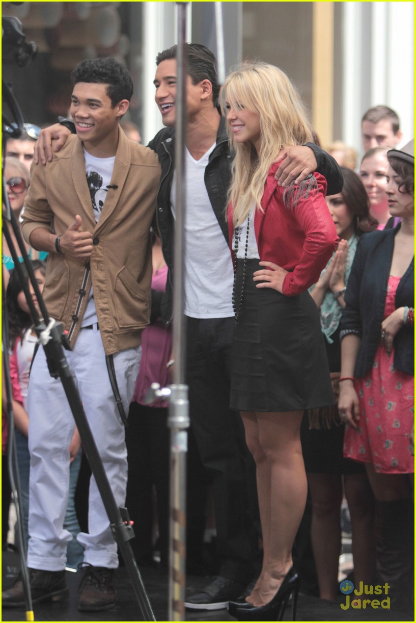 Roshon Fegan: Extra! with Chelsie Hightower! | Photo 467337 - Photo ...