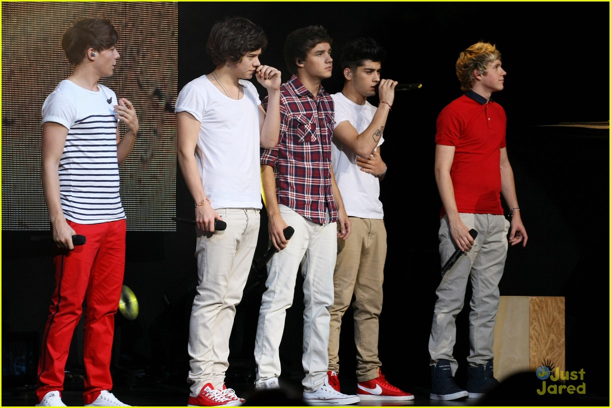 One Direction Live From New York! Photo 474795 Photo Gallery