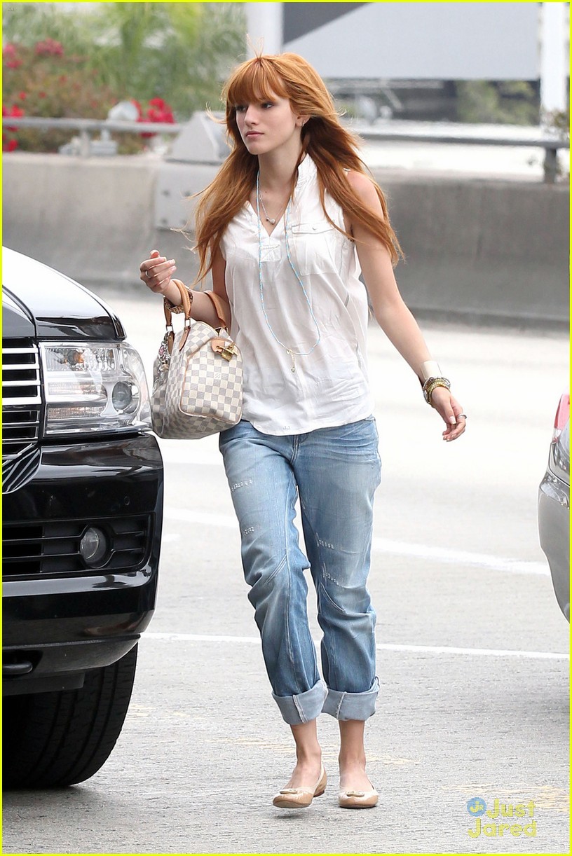 Bella Thorne: LAX to London: Photo 472680 | Bella Thorne Pictures | Just  Jared Jr.