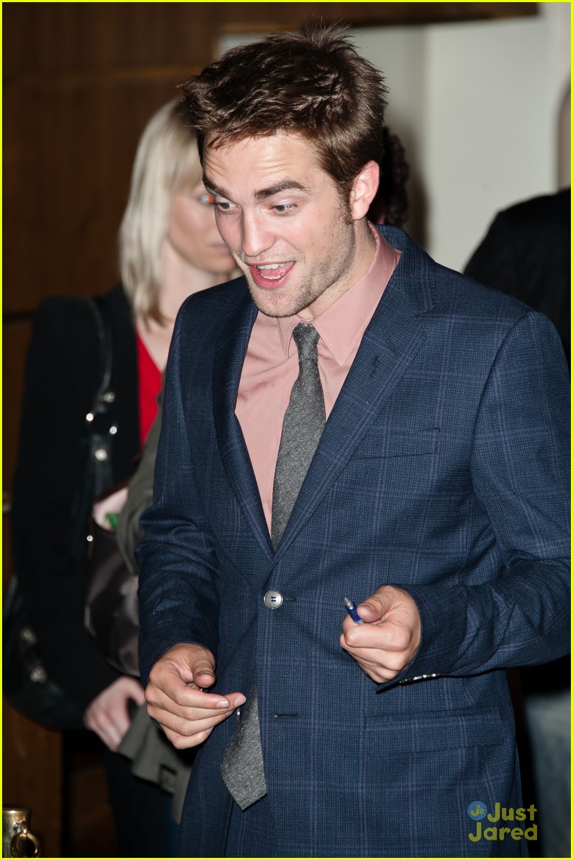 Robert Pattinson Cosmopolis Premiere In Paris Photo 475162 Photo Gallery Just Jared Jr