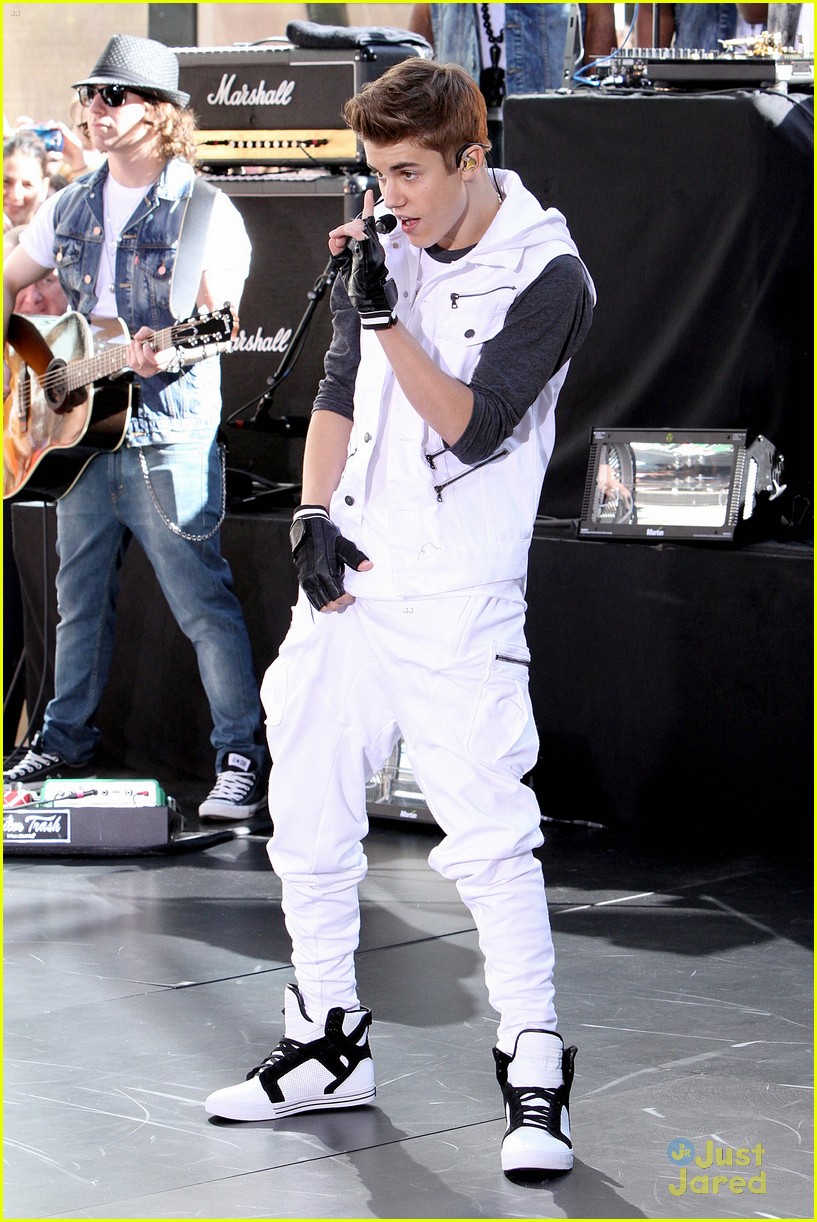 Justin Bieber: ‘The Today Show’ Performance! | Photo 477595 - Photo