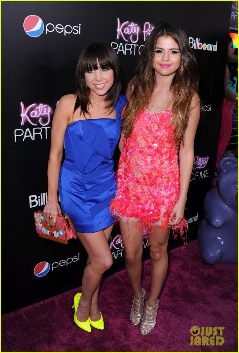 selena gomez katy perry part of me premiere 04