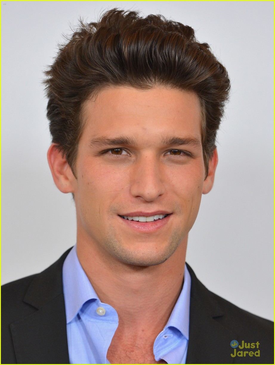 Cierra Ramirez: Night Out with ‘Secret Life’ Guys | Photo 484918