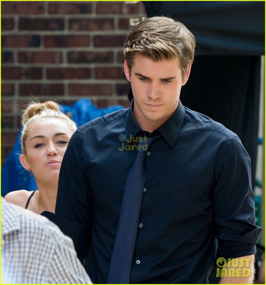 Miley Cyrus & Liam Hemsworth 'Paranoia' Pair Photo 485596 Photo