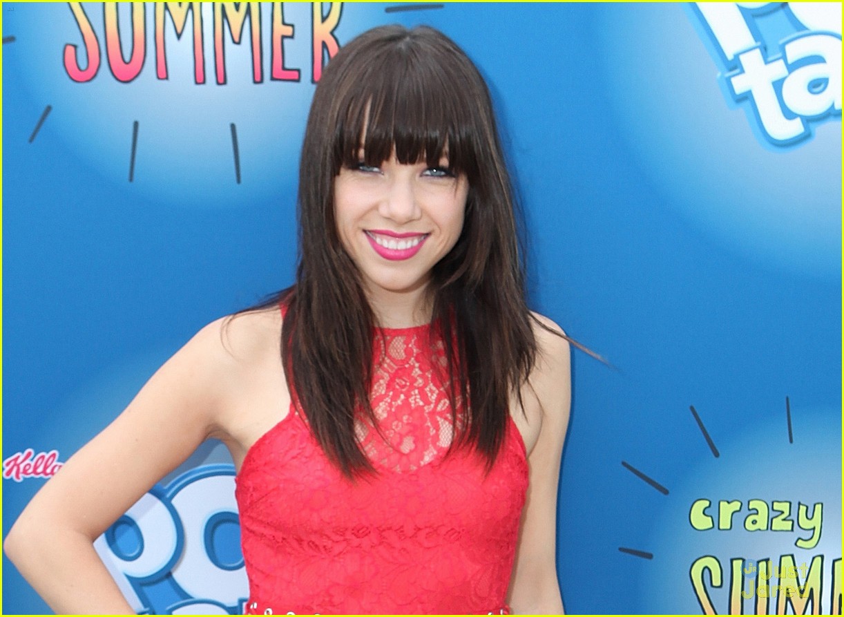 Carly Rae Jepsen Has A 'Crazy Good Summer' | Photo 483183 - Photo Gallery | Just Jared Jr.
