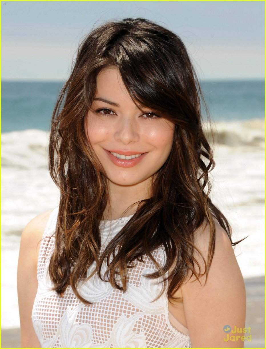 Miranda Cosgrove Neutrogena Beach Beauty Photo 483011 Photo Gallery Just Jared Jr