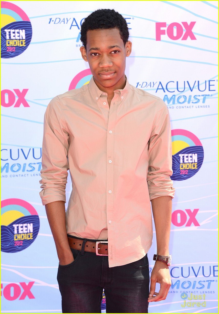 Tyler James Williams & Coco Jones Teen Choice Awards 2012 Photo