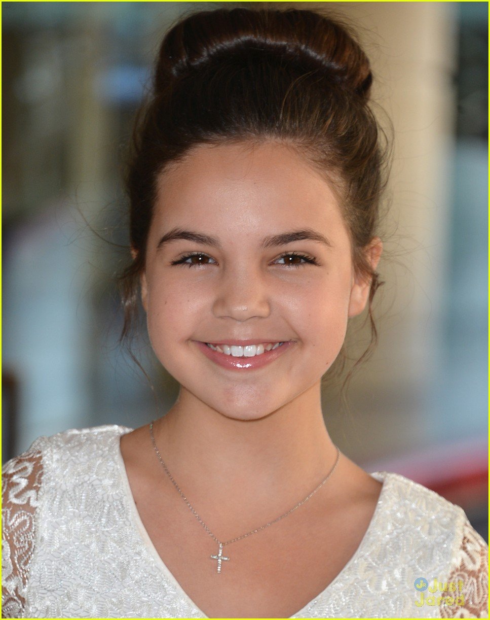 Bailee Madison: Back as Young Snow White on 'Once Upon A Time' | Photo