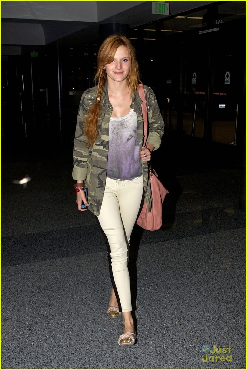 Bella Thorne: LA to Connecticut | Photo 490576 - Photo Gallery | Just