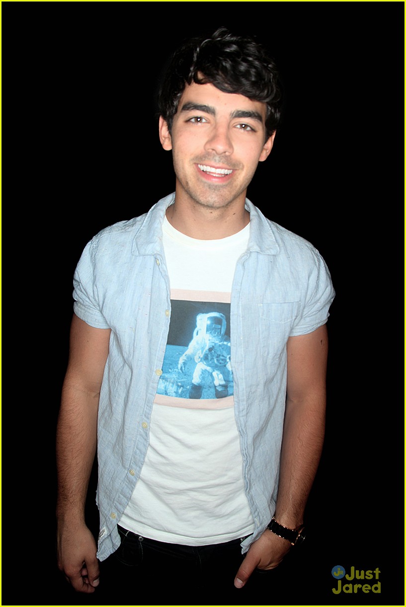 Full Sized Photo of joe jonas jjj interview 01 Joe Jonas on Jonas