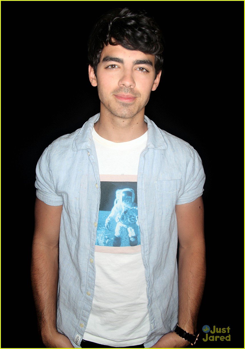 Joe Jonas on Jonas Brothers Break 'We Needed To Take It' Photo