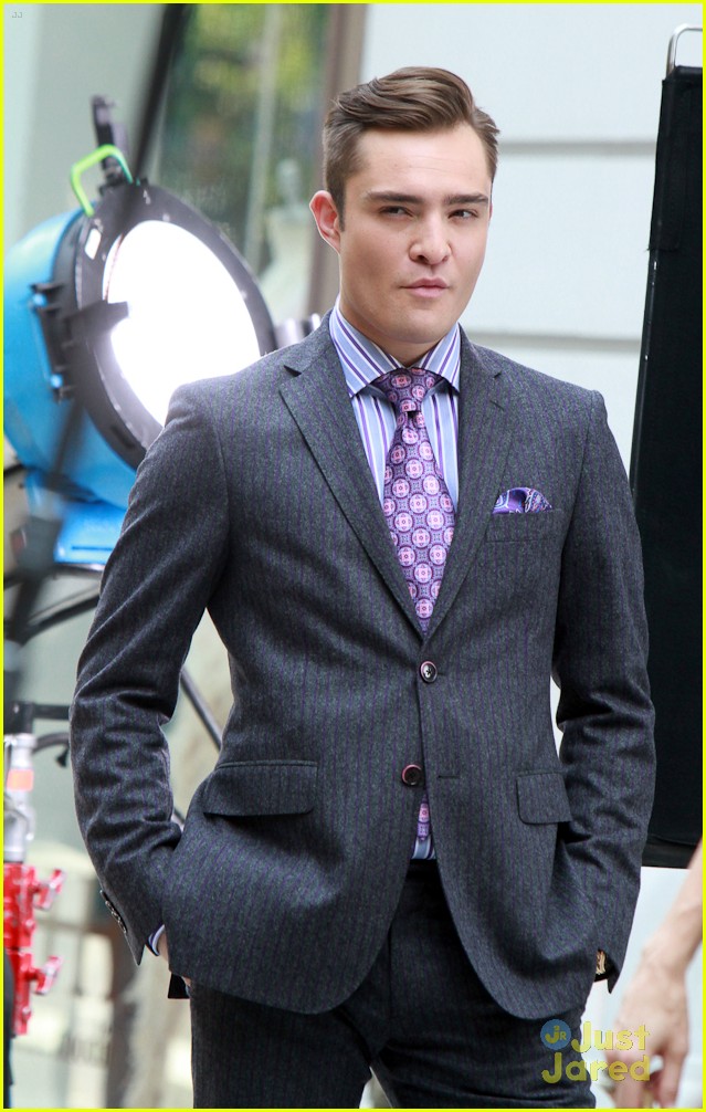 Leighton Meester: ‘Gossip Girl’ Set with Ed Westwick | Photo 489121