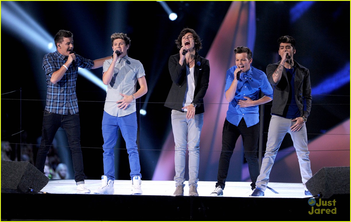 Full Sized Photo Of One Direction Vma Performance 17 One Direction Mtv Vmas Performance 2012 