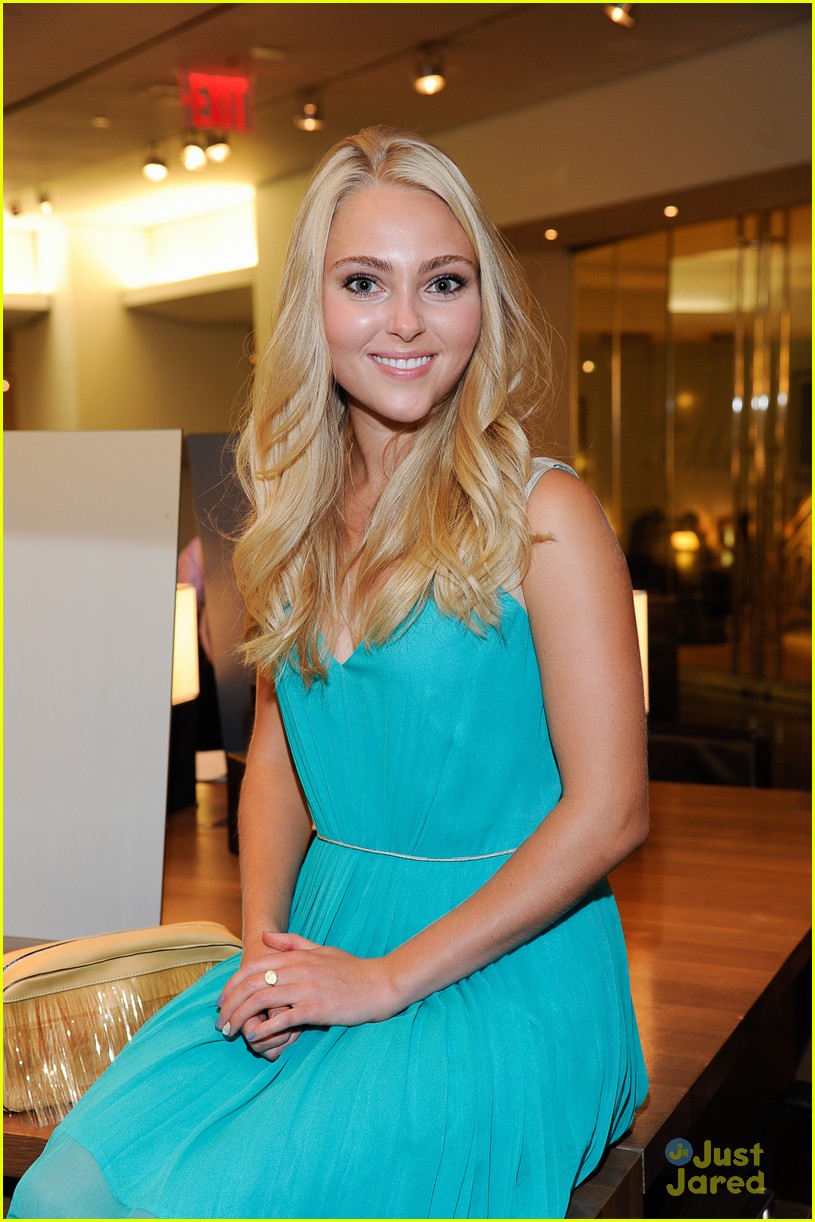 AnnaSophia Robb: Fekkai Mademoiselle For Fashion's Night Out | Photo